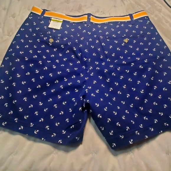 Dockers Soft Short, Dark Blue w/ little White Anchors Size 14 - Picture 2 of 3